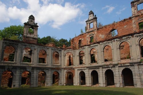 ruin building castle