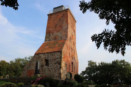 ruin church steeple