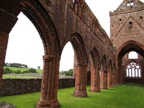 ruin chapel historical