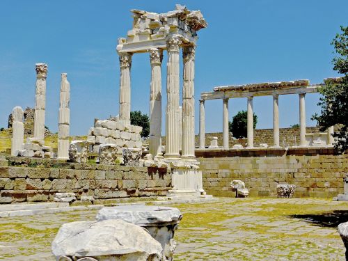 ruins columns pergamon