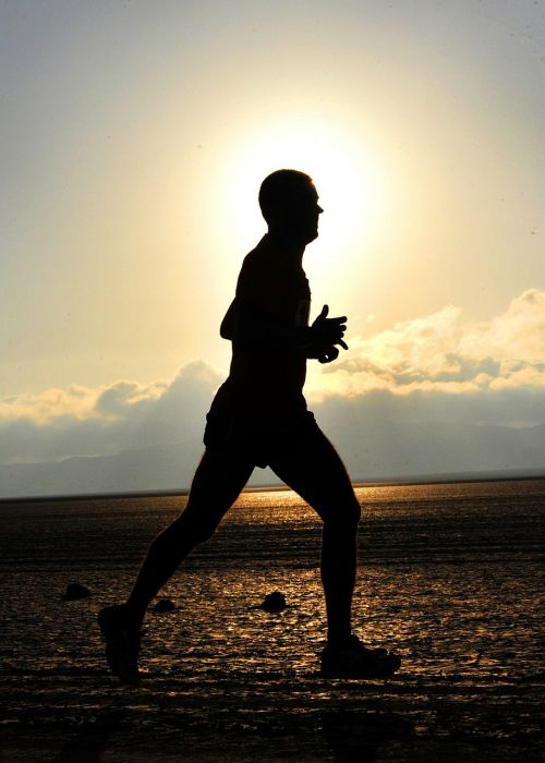 runner long distance fitness