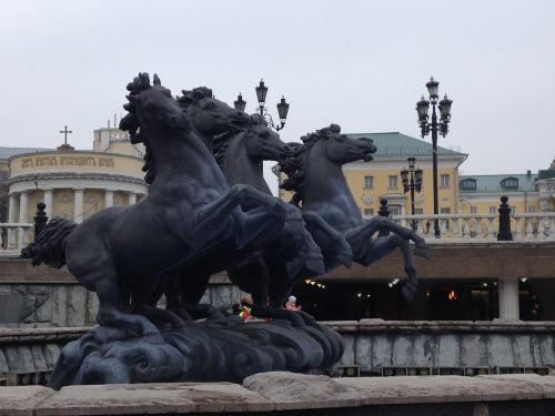 russia horses monument