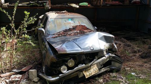 rusted rust car