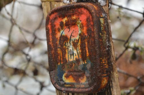 rusty jar old