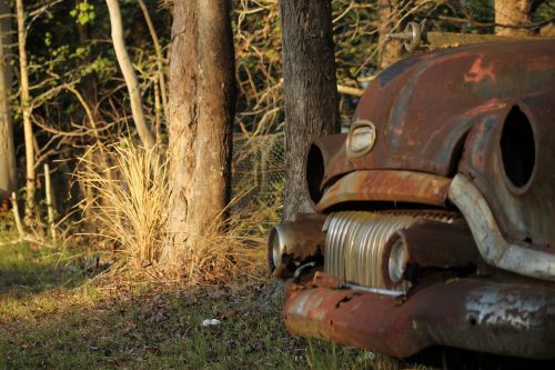 rusty car old