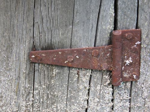 rusty old hinge