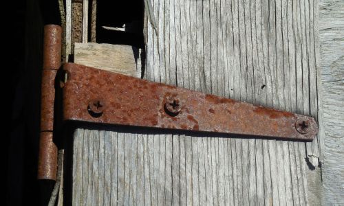 rusty hinge old
