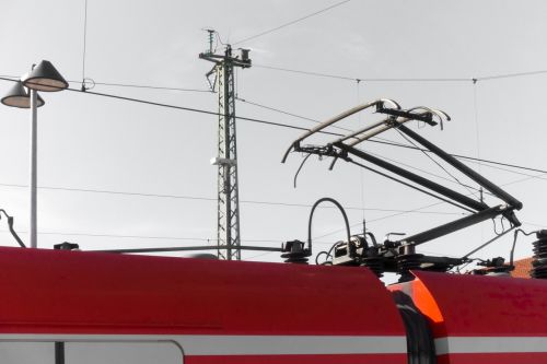 s bahn red catenary