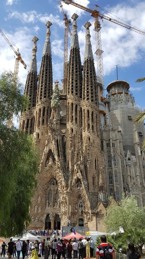 sagrada familia  spain  tourism