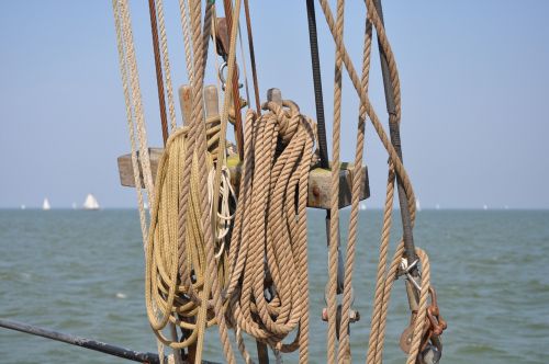 sail sea ropes
