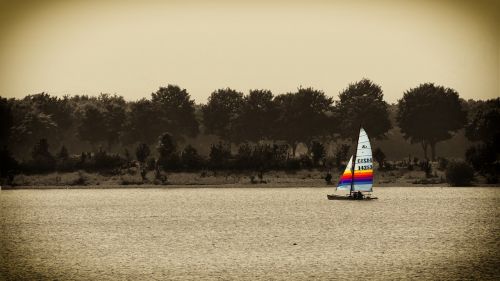 sail lake water