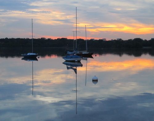 sailboats sunset lake