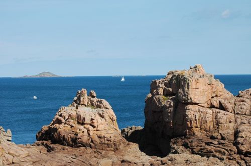 sailing boat brittany rocky coast