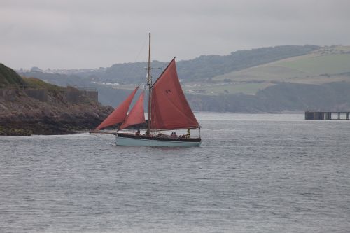 sailing boat sail red