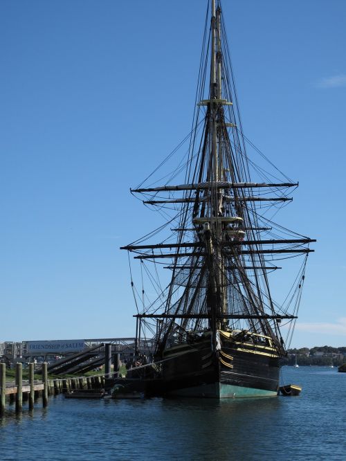 sailing ship salem massachusetts