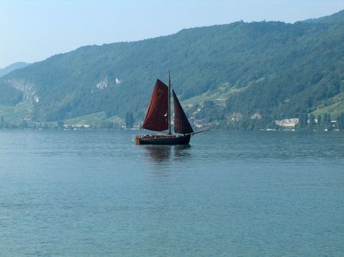 sailing vessel lake boot