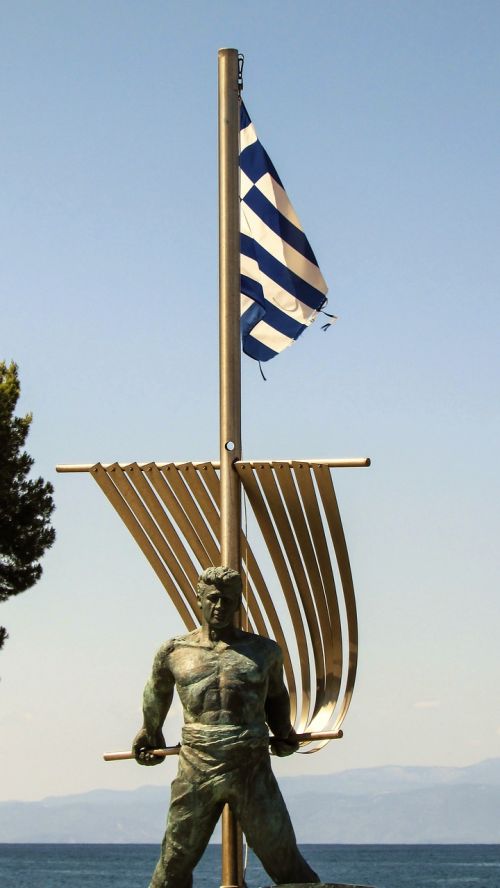 sailor monument sculpture