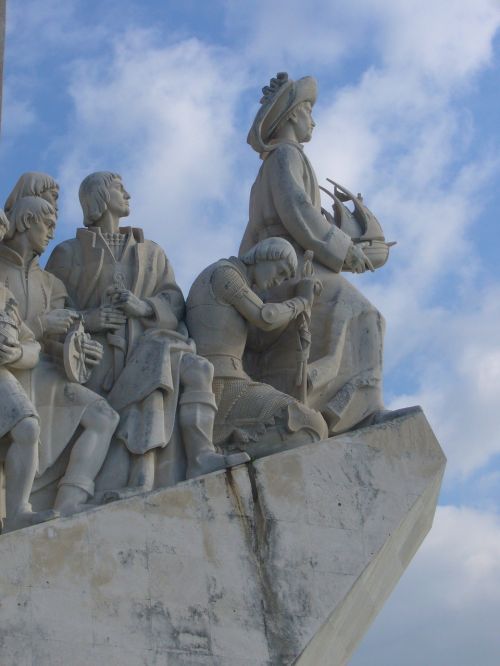 sailors monument discoverers monument portugal