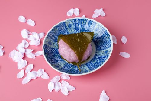 sakuramochi japanese-style confection pink