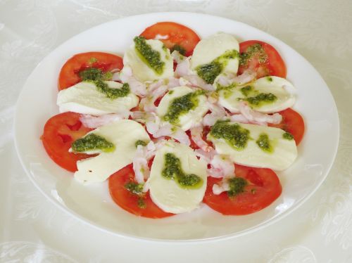 salad caprese italian salad