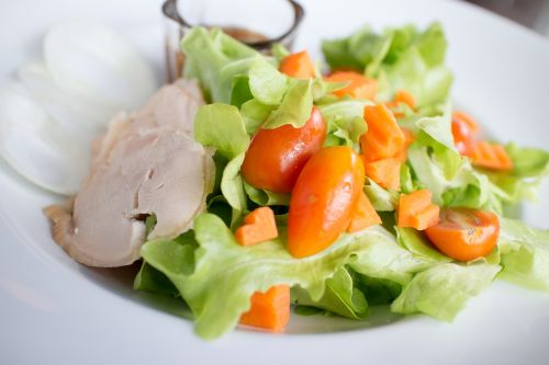 salad vegetable chicken