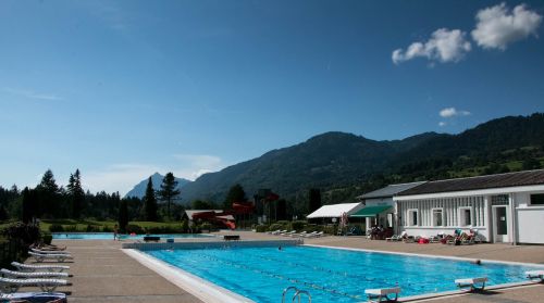 samoens pool summer