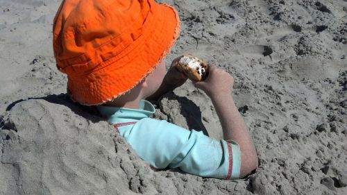 sand kid beach