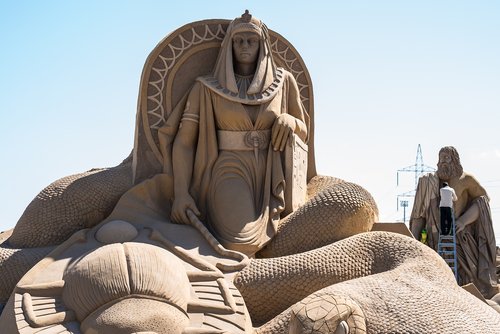 sand  art  sand sculpture
