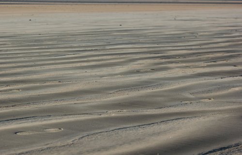 sand  waves  beach