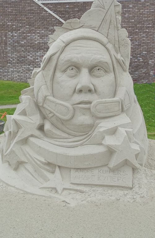 sand sculpture sand art