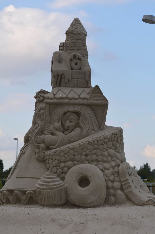 sand sculpture structures of sand tales from sand
