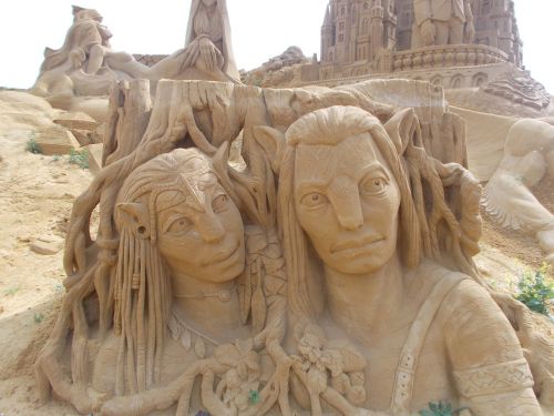 sand sculpture avatar bruges