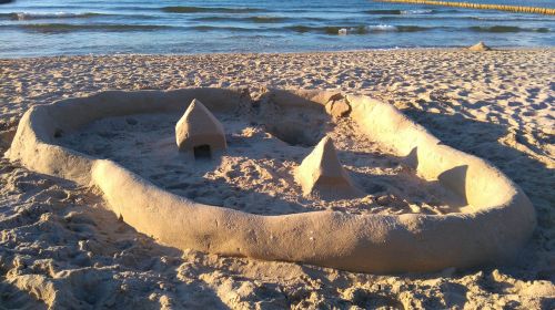 sandburg beach sand sculpture