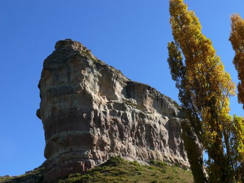 sandstone cliff mountain outdoor