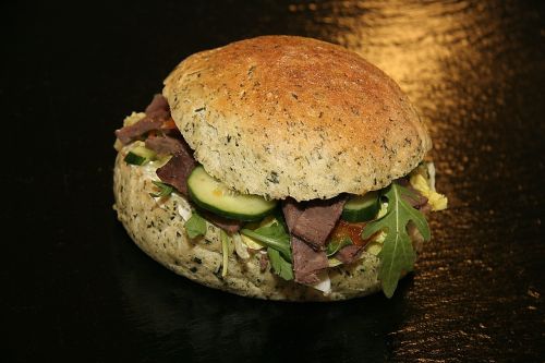sandwich gyros salad