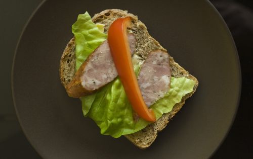 sandwich sausage salad