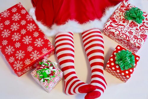 santa's elf presents gifts