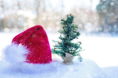 santa's hat snow winter