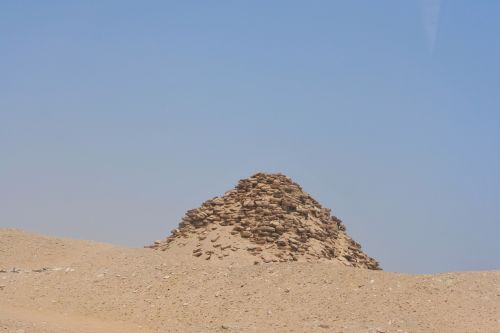 saqqara weathering collapse