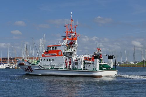 sar lifeboat north sea