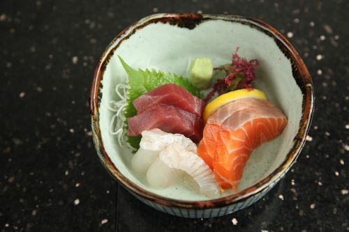 sashimi japanese seafood
