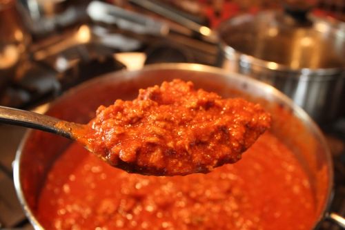sauce meat sauce tomato sauce