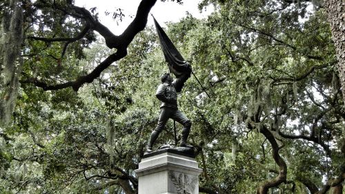 savannah statue georgia