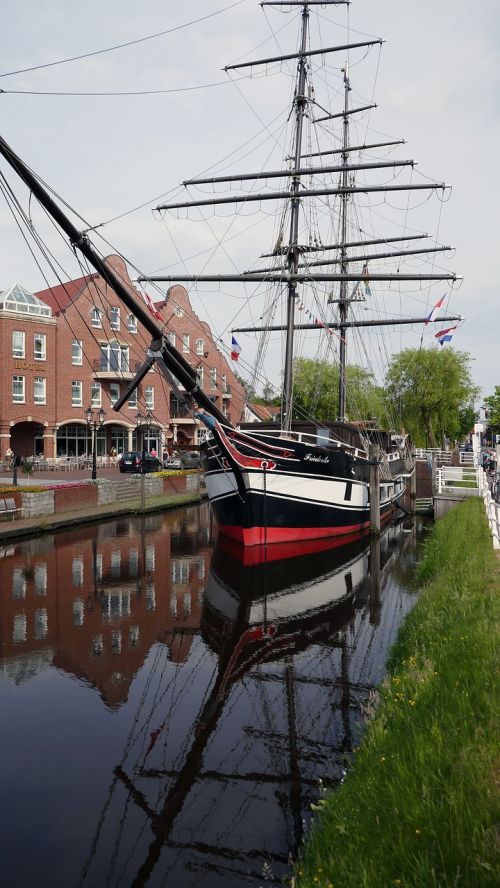 saver sailing vessel papenburg germany