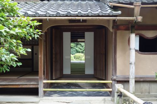scale hall front door kyoto