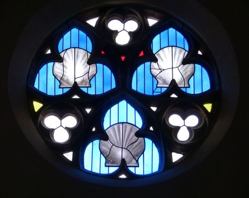 scallop church window make a pilgrimage