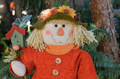 scarecrow doll fall