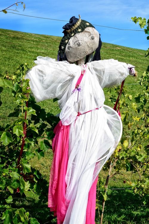 scarecrow woman of straw figure