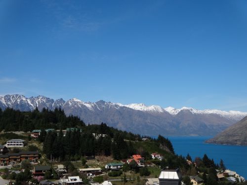 scene queenstown mountains