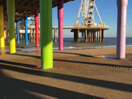 scheveningen beach pier